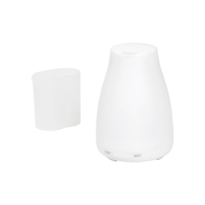 HM-050, Lámpara led con difusor para aceites esenciales, 7 cambios de luz con brillo ajustable, la lámpara y el difusor pueden utilizarse por separado, carga a través de adaptador de corriente. Incluye caja de cartón individual. Capacidad de 100 ml.